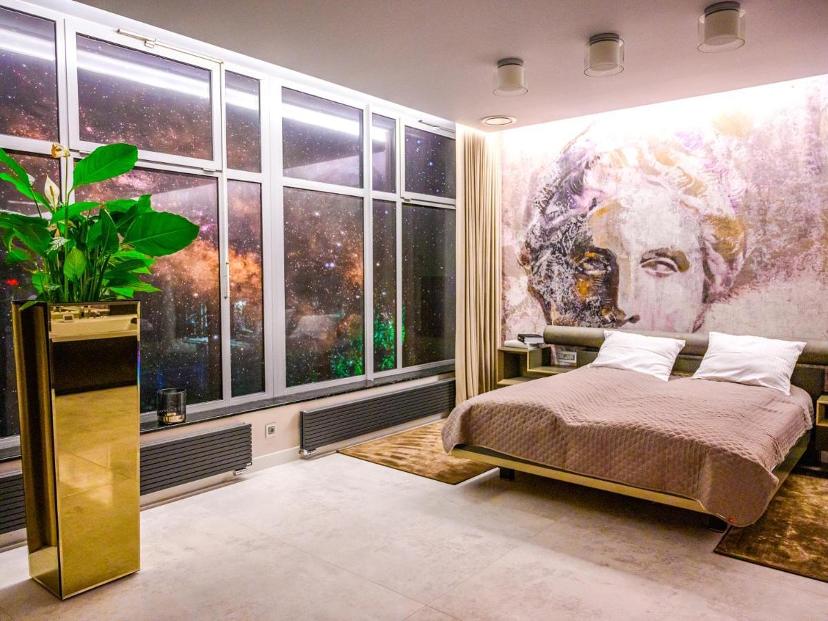 Pietryna Apartments Luxury - Sauna , Jacuzzi , Bezposrednio Przy Ul Piotrkowskiej Лодзь Екстер'єр фото