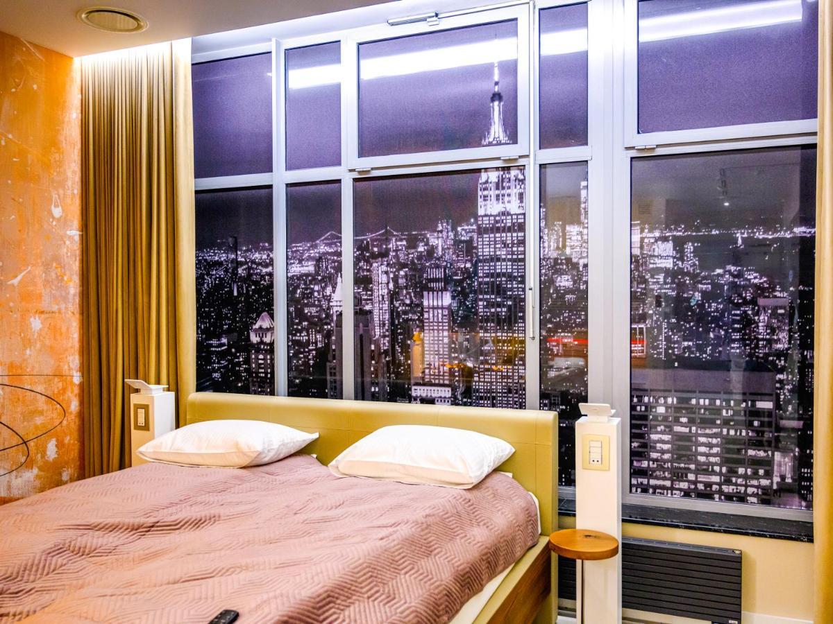 Pietryna Apartments Luxury - Sauna , Jacuzzi , Bezposrednio Przy Ul Piotrkowskiej Лодзь Екстер'єр фото